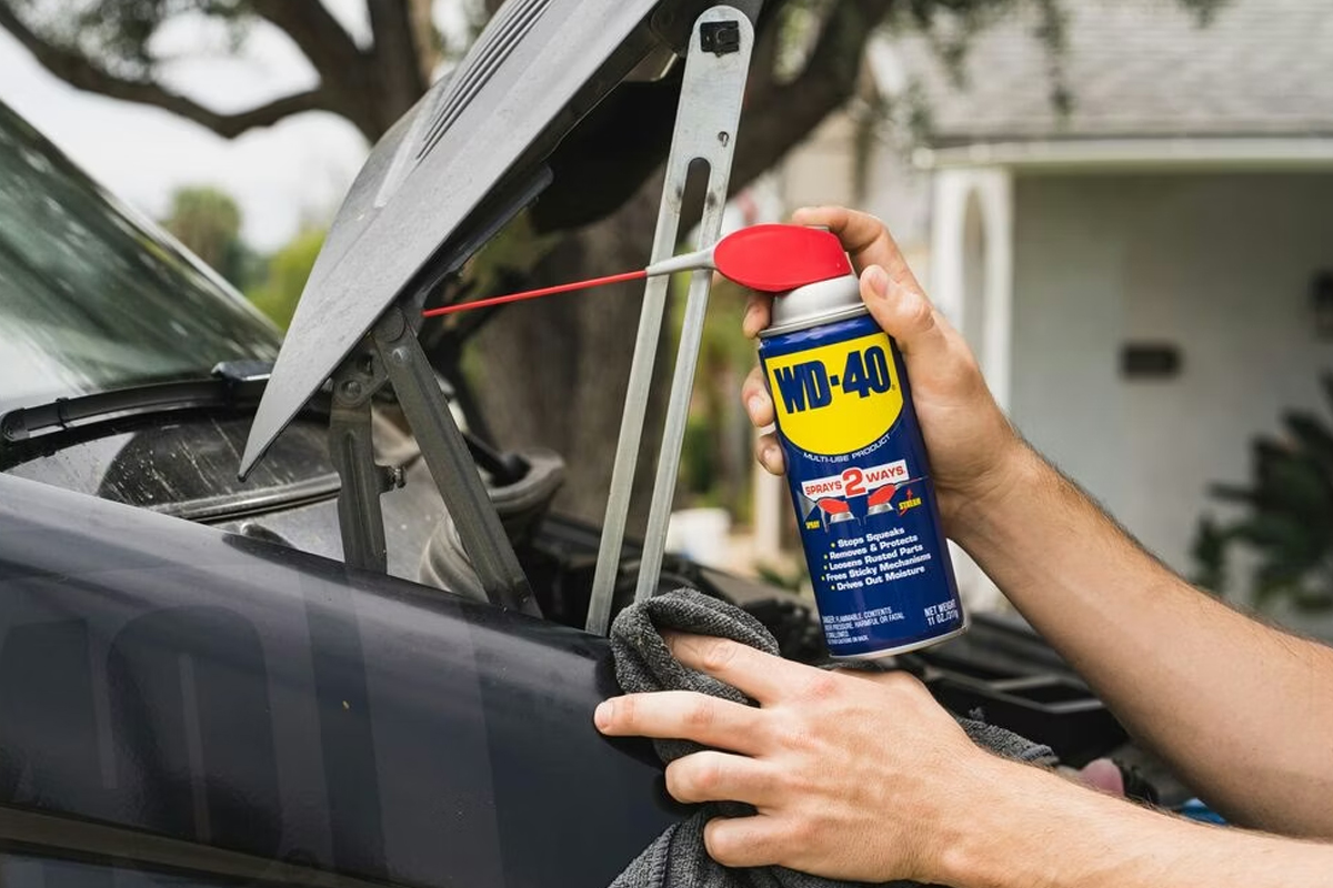 5 χρήσεις του WD-40 στο αυτοκίνητο που δεν ήξερες